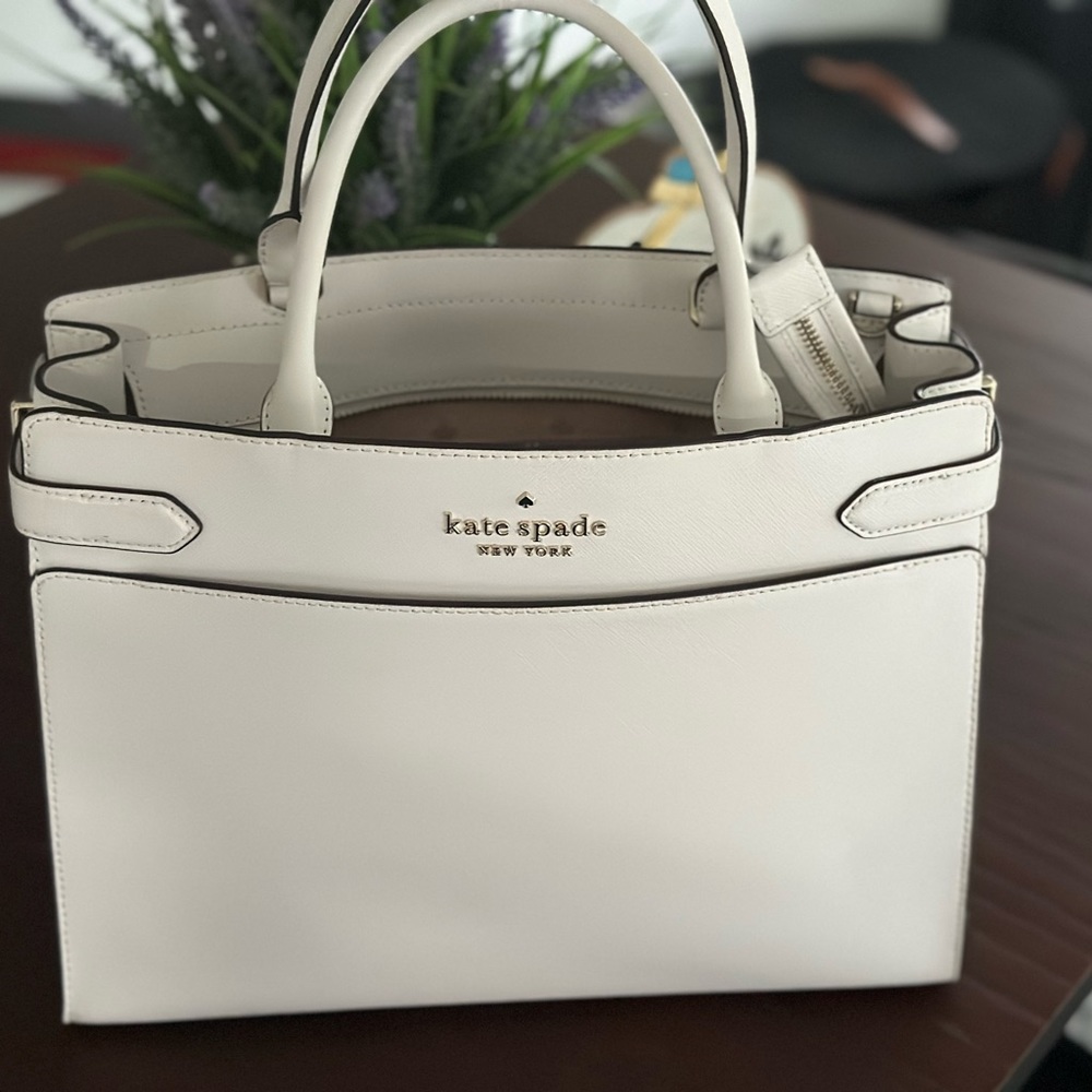 -Kate Spade Satchel Bag